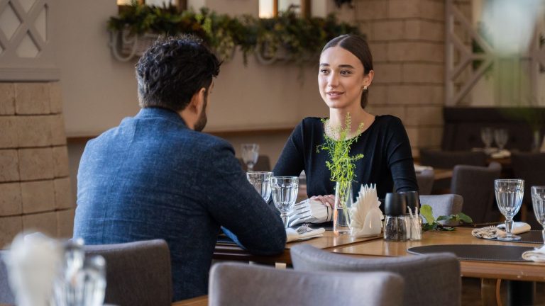 Comment réserver un restaurant à Moscou et Saint-Pétersbourg en tant qu’étranger ?