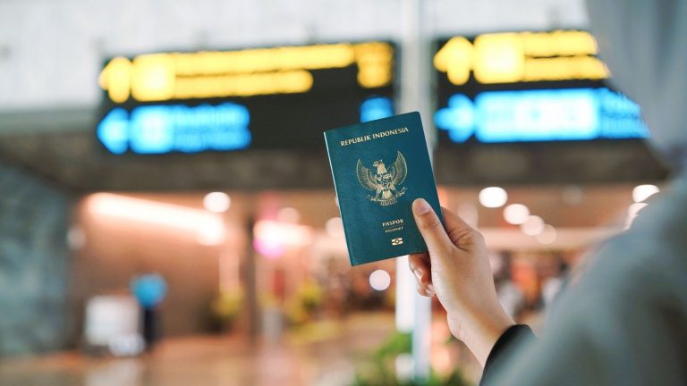Double nationalité : quel passeport utiliser en voyage en Russie ?
